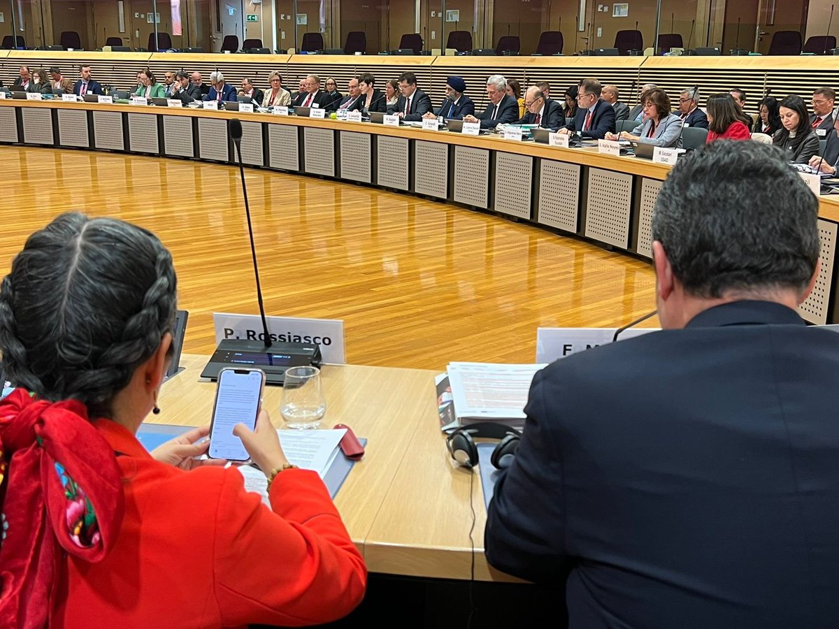 OIM_RRMV's tweet photo. La coordinación entre la respuesta del RMRP fuera de Venezuela y la implementación del HRP dentro del país debe ser fortalecida, incluyendo el apoyo para mejorar las condiciones en todas las comunidades de Venezuela para recibir a los retornados.” @IOMchief https://t.co/4B3PNZ0fQI
