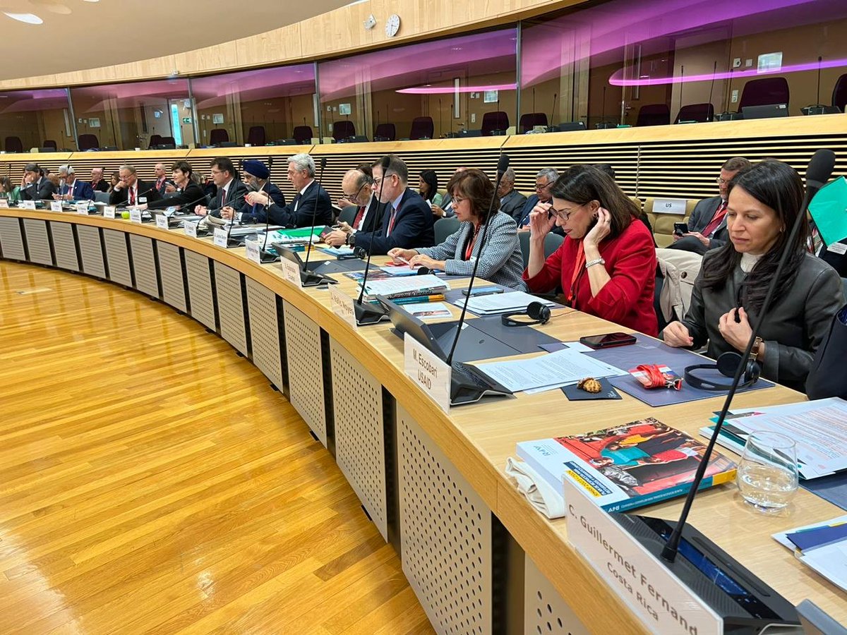 “Las iniciativas de regularización que se han debatido hoy constituyen un modelo que la región puede mostrar con orgullo a otras regiones. Estos enfoques demuestran la necesidad de apoyar la integración  a más largo plazo, sin dejar de prestar asistencia humanitaria.” <a href="/IOMchief/">Amy Pope</a>