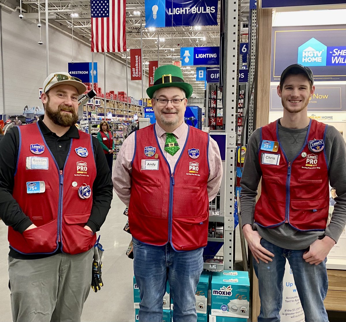Happy St. Patrick’s Day !! <a href="/Lowes/">Lowe's</a> <a href="/Anthony_Battle1/">Anthony Battle</a> <a href="/BDabrieo/">Brian Dabrieo</a> <a href="/TheProRally/">Pro Rally</a> <a href="/specialtylowes/">Specialty & Services Selling at Lowe’s</a>