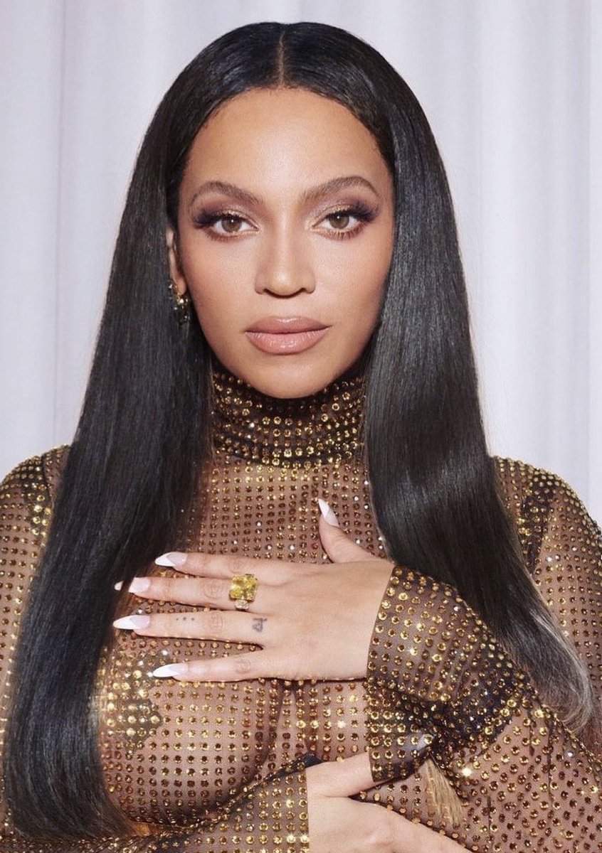 beyoncegarden's tweet photo. which Beyoncé hair color looks the BEST😭 ? https://t.co/WHSt3bZajq