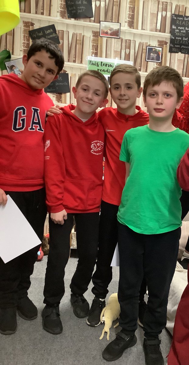 knockhally6's tweet photo. Today we wore red for @comicrelief and green for #StPatricksDay2023.
We also had lots of fun this afternoon cheering everyone on in our very own Knockhall’s Got Talent. 
Our Head Teacher Mrs King came out as alter ego Honey T👏👏 https://t.co/bEeGmNZzNV