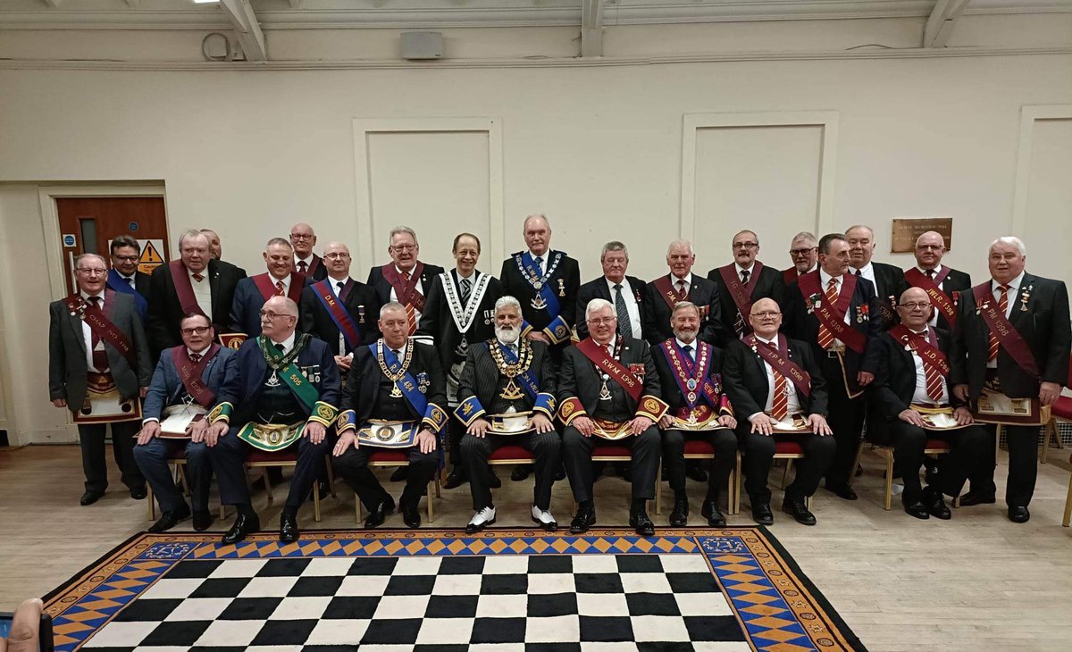 We spent an incredible evening with the brethren of Lodge Newton Mearns 1706 when we conferred the FC Degree at their meeting last night.