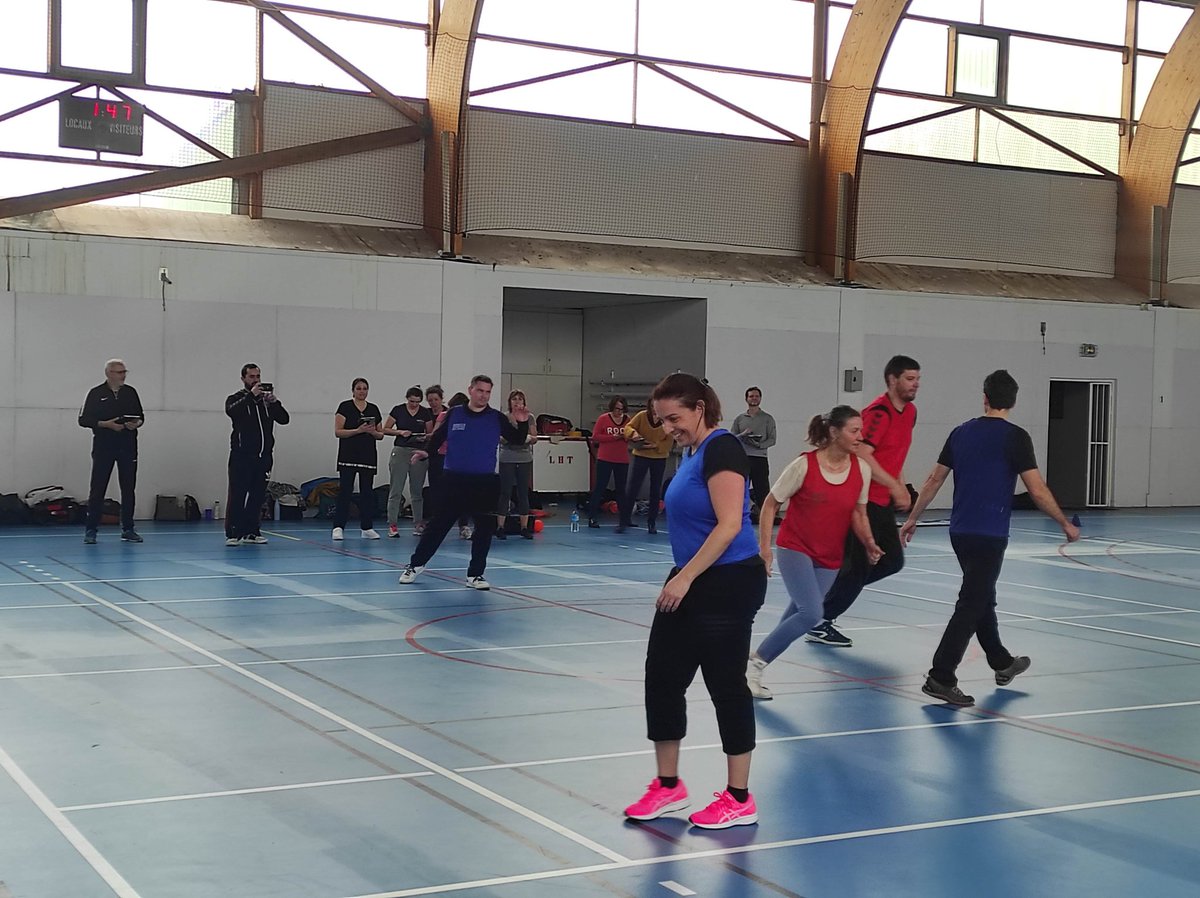 JulianPourchet's tweet image. Journée de formation départementale Handball à destination des CPC référents EPS @Usep78
@ffhandball
➡️ Découverte de l&apos; activité
➡️ Handball à 4
➡️ Utilisation des TICE en faveur de l&apos;apprentissage moteur des élèves
Bonne humeur et plaisir au Rdv!
@PatardDominique @JF_Rous