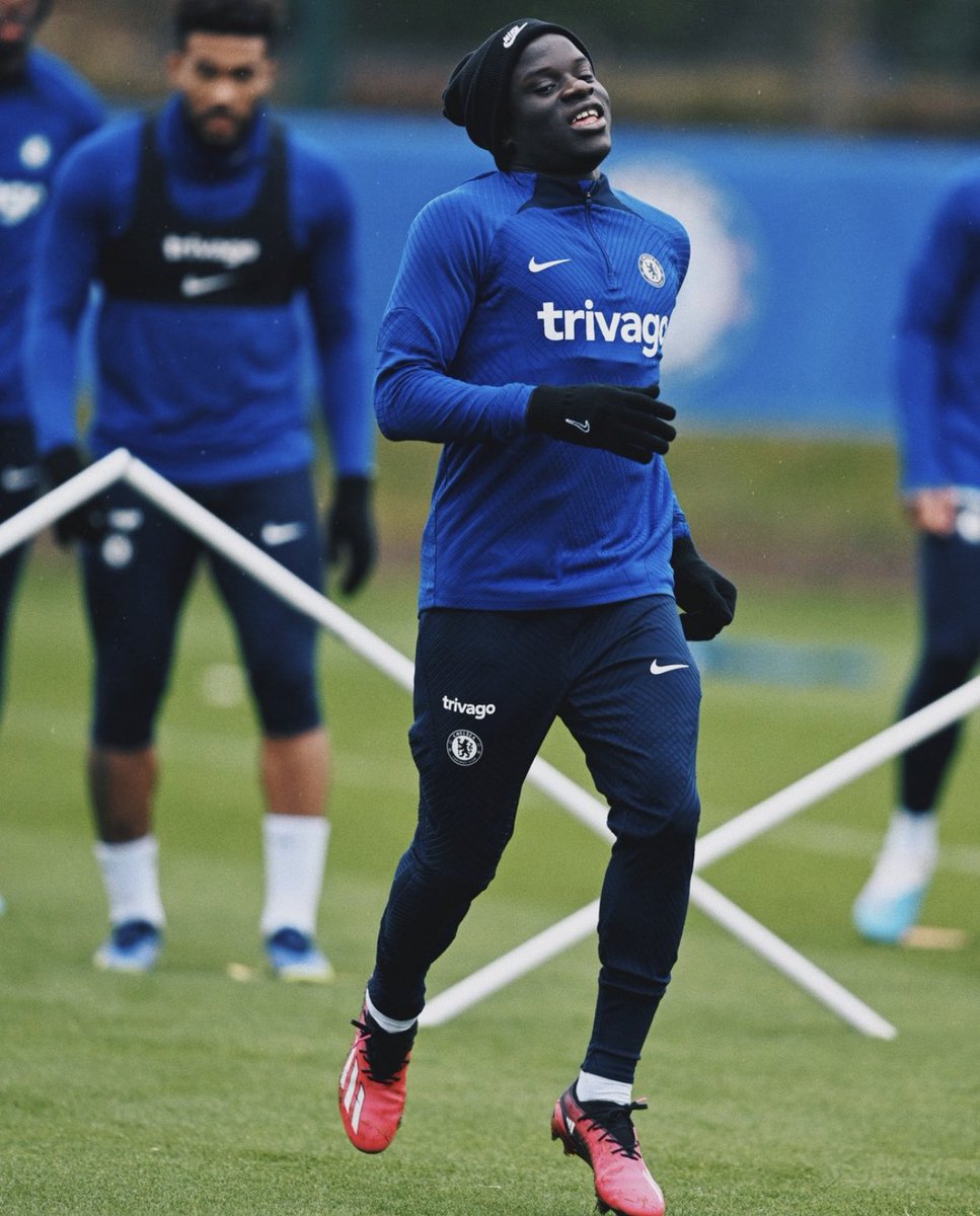 FabrizioRomano's tweet photo. N’Golo Kante, set for his return — Potter said he has “a chance” of being part of Chelsea squad to face Everton 🔵 #CFC

“N'Golo Kante is N'Golo Kante. A top player. It's great for us he's back”, Potter also added. https://t.co/CyDBWNiIgl