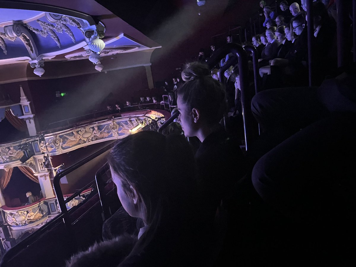 This week has been BUSY. Mocks, Y11 optimisation, and leading a theatre trip has certainly put the team through their paces…but seeing the looks of awe on student faces when they saw a show for the first time is a reminder of why we do it ❤️ grateful for the team @KingsWoolston