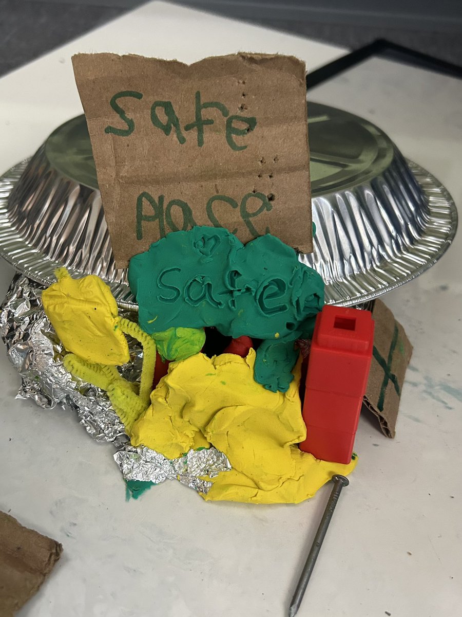 MrsSiegel2's tweet image. 2nd grade scientists use their knowledge of structures and properties of matter to design structures that will keep their Gnome safe from wind and rain! #tinyengineers #OneMorse @troyschools