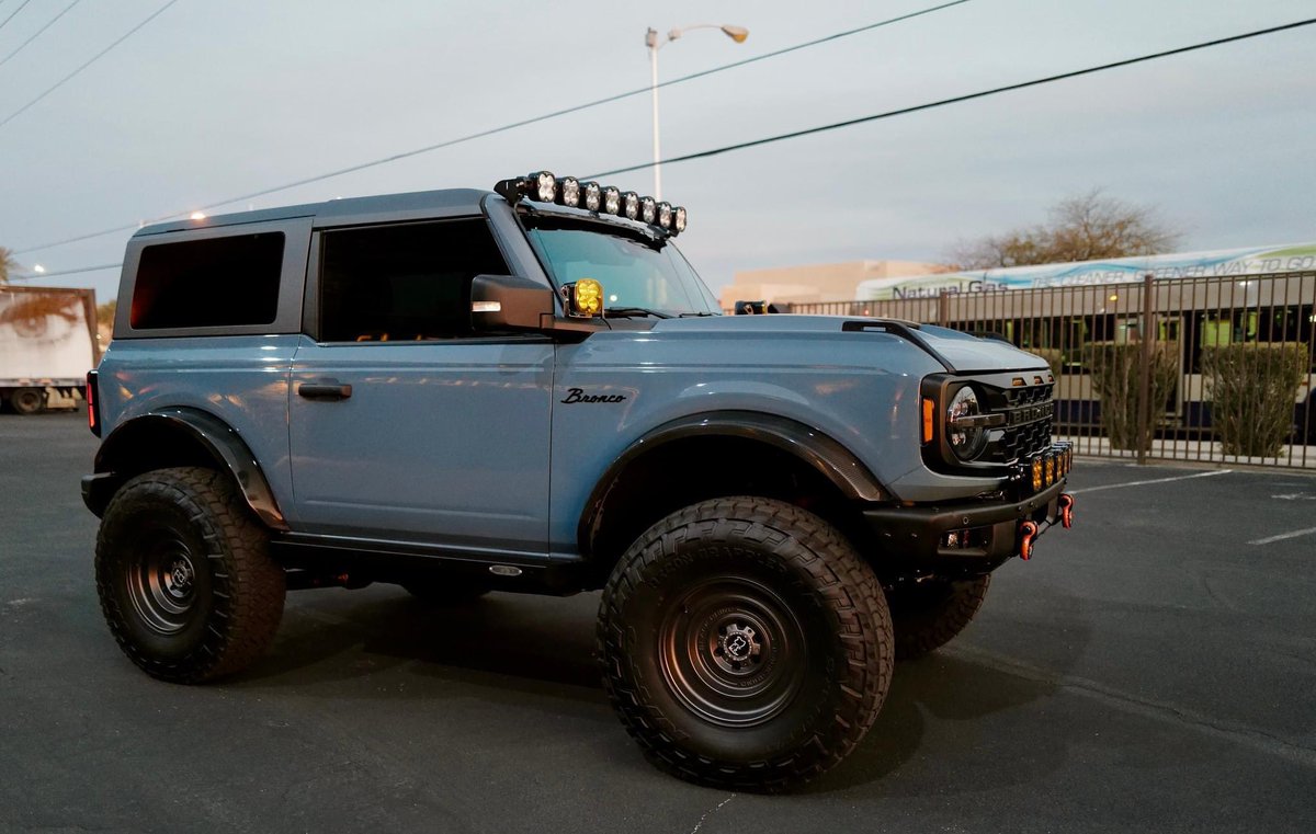 Caraggio_auto's tweet photo. Doing Broncos right. Living the CarAggio lifestyle. #caraggio https://t.co/DUC3F9I8LZ