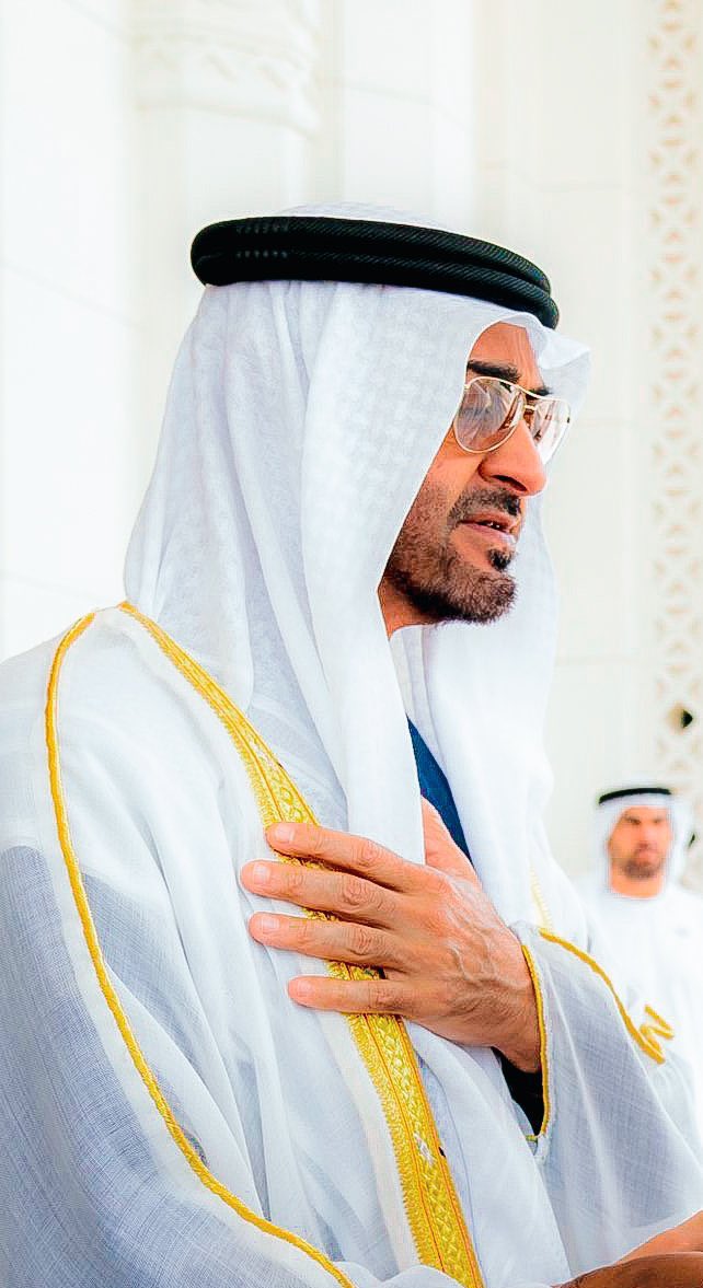 نعم نعز #الإمارات وشيوخها الكرام وشعبها الطيب لأنها لم يأتي منهم إلا كل خير #للجنوب و #الجنوبيين ودماء رجالهم اختلطت مع دمائنا على أرضناً دفاعاً عنها ولن تجد حساب إماراتي واحد على مواقع التواصل يسيء #للجنوب وشعبه وقضيته.. حفظ الله الإمارات وحكامها وشعبها ولو كره الحاقدين 🇦🇪