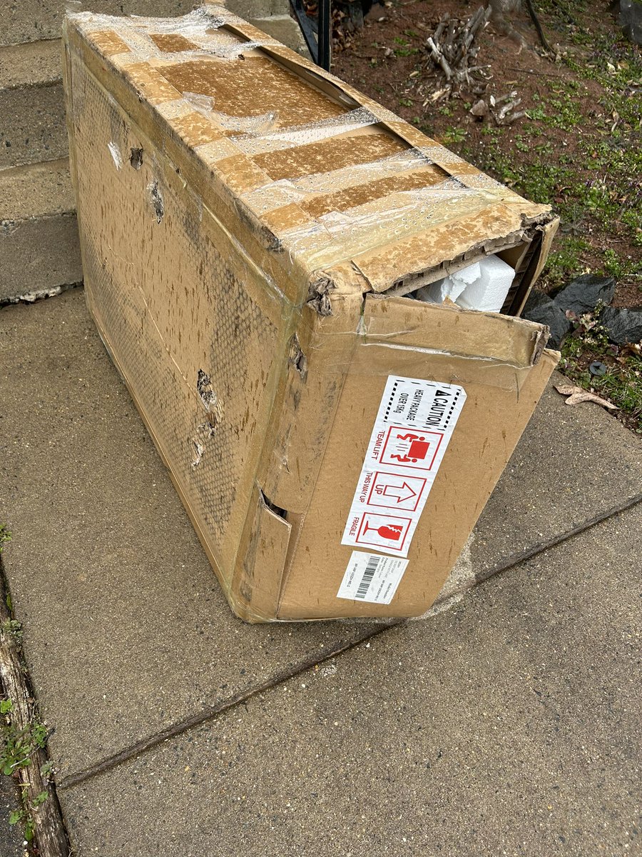 JUnfiltered's tweet photo. @Wayfair @FedExHelp I mean, usually when I order a vanity and sink, I expect it to be delivered to the bottom of my steps, left out in the rain, and opened. Doesn’t everyone? https://t.co/Ksmlhc1IC5