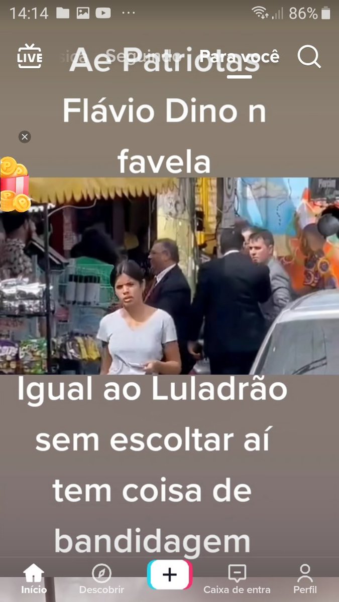 El81Maria's tweet photo. Flávio Dino. Visitando seus parceiros  do comando vermelho na favela da mare. https://t.co/pumtZp1Y0N