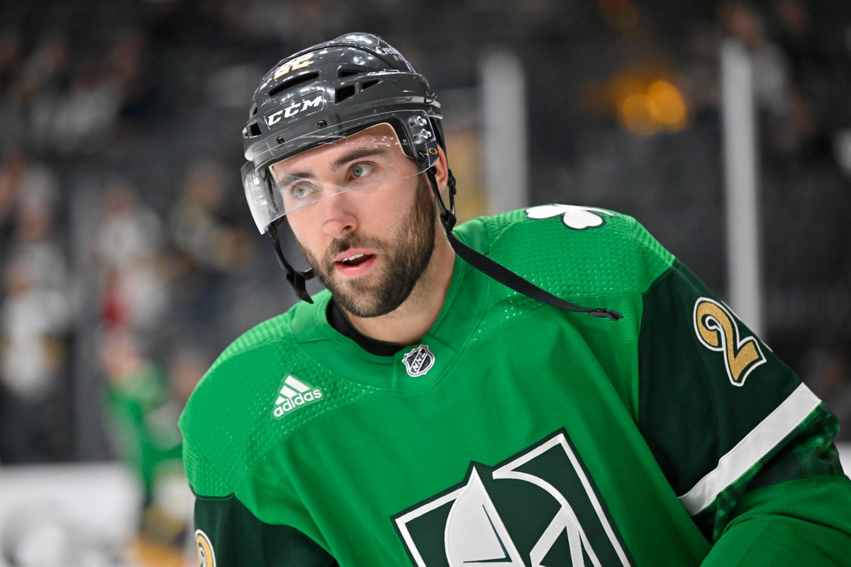 GoldenKnights's tweet photo. Happy St. Patrick's Day VGK fans!!! ☘️ https://t.co/vuQzOrWhpf