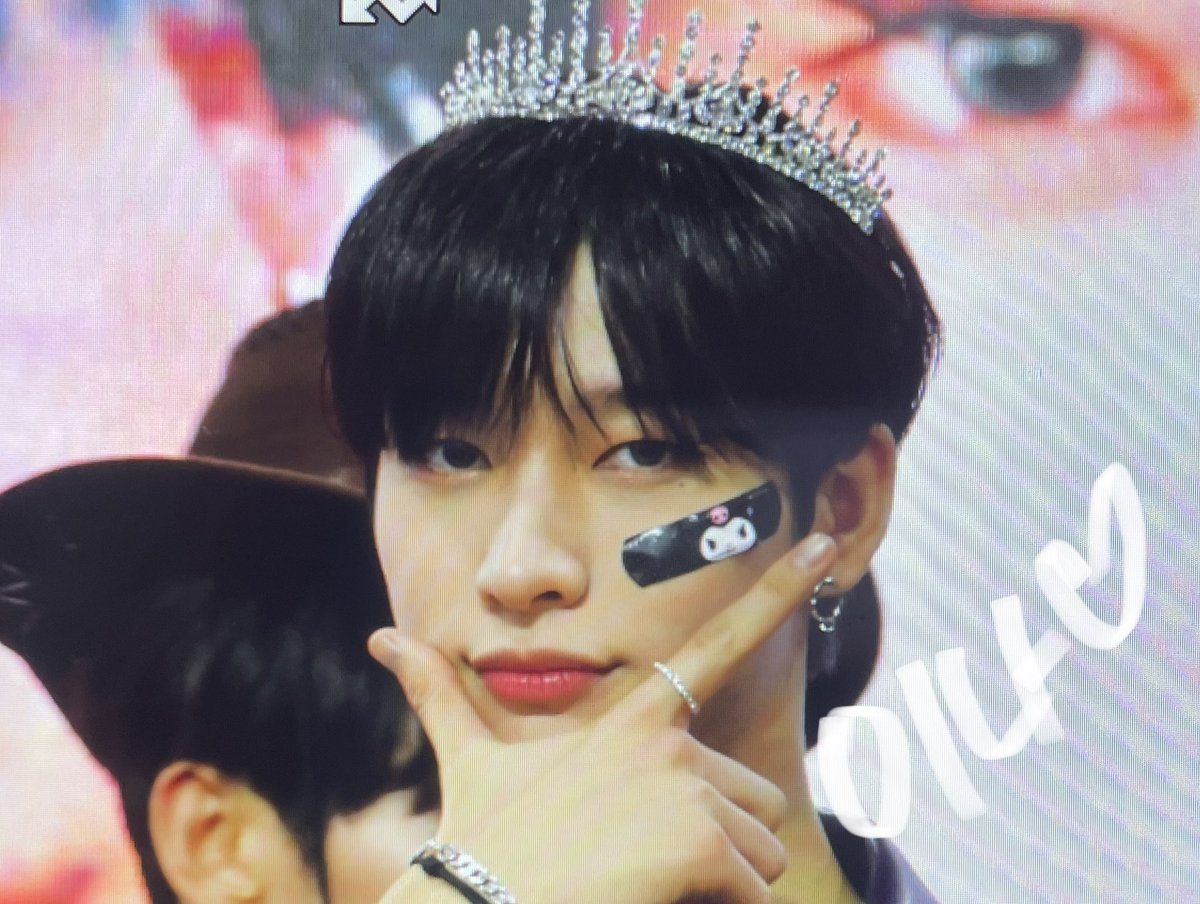 ena_eena_'s tweet photo. 230317 #나인 pre https://t.co/o8g2ueNaVx
