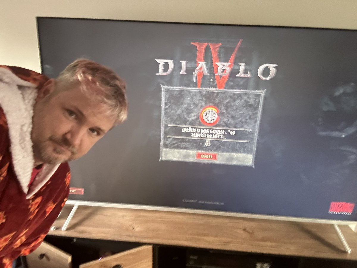 Jonathon_Wright's tweet photo. Congratulations @Blizzard_Ent another #Epicfail #OpenBeta launch - #69mins to login then for it to just #MultipleErrors on player creation - then #DeadHorse cutscene then just #Crashes report then reopen for now #120mins #SSOFail https://t.co/DVD2mKj7NL