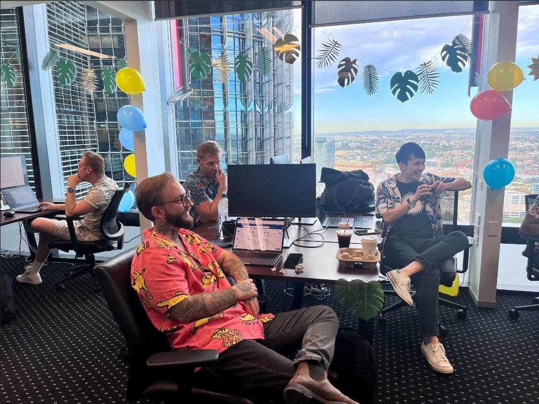 TheSDRLeader's tweet photo. Hitting the phones, booking 70+ meetings in a day across APJ, no big deal. That’s a lot of companies who want to leverage @zscaler, the largest security cloud on the planet. If YOU want to join the fun, check out https://t.co/lRyzmba9ac https://t.co/g5tg1zHW36