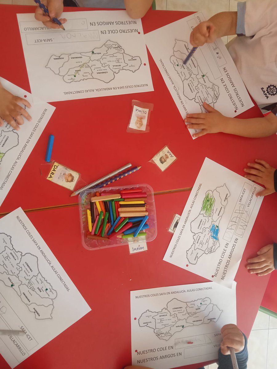 SAFAICET's tweet photo. Nuestros peques de Infantil de 3 años también tuvieron ayer #AulasConectadas y conocieron a los niños del cole de @safavillaca. 😍😍
#SemanaIgnaciana23 #PastoralSAFAICET #GenteEsperanzada
#AtréveteADescubrirLaIglesia #YoConSAFA @fundacionsafa @educsi @JesuitasESP @LdeFsj https://t.co/llJiRESXZ8