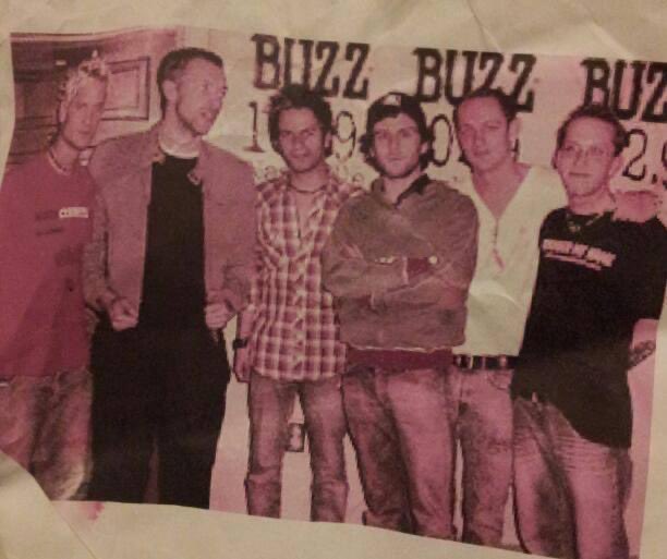 matthewknabe7's tweet photo. Oh just that time we played with Coldplay back in the day... I'm getting cut off on the end there in red... Next to Chris... Martin;) #ligionband https://t.co/ybLUmQfgHk