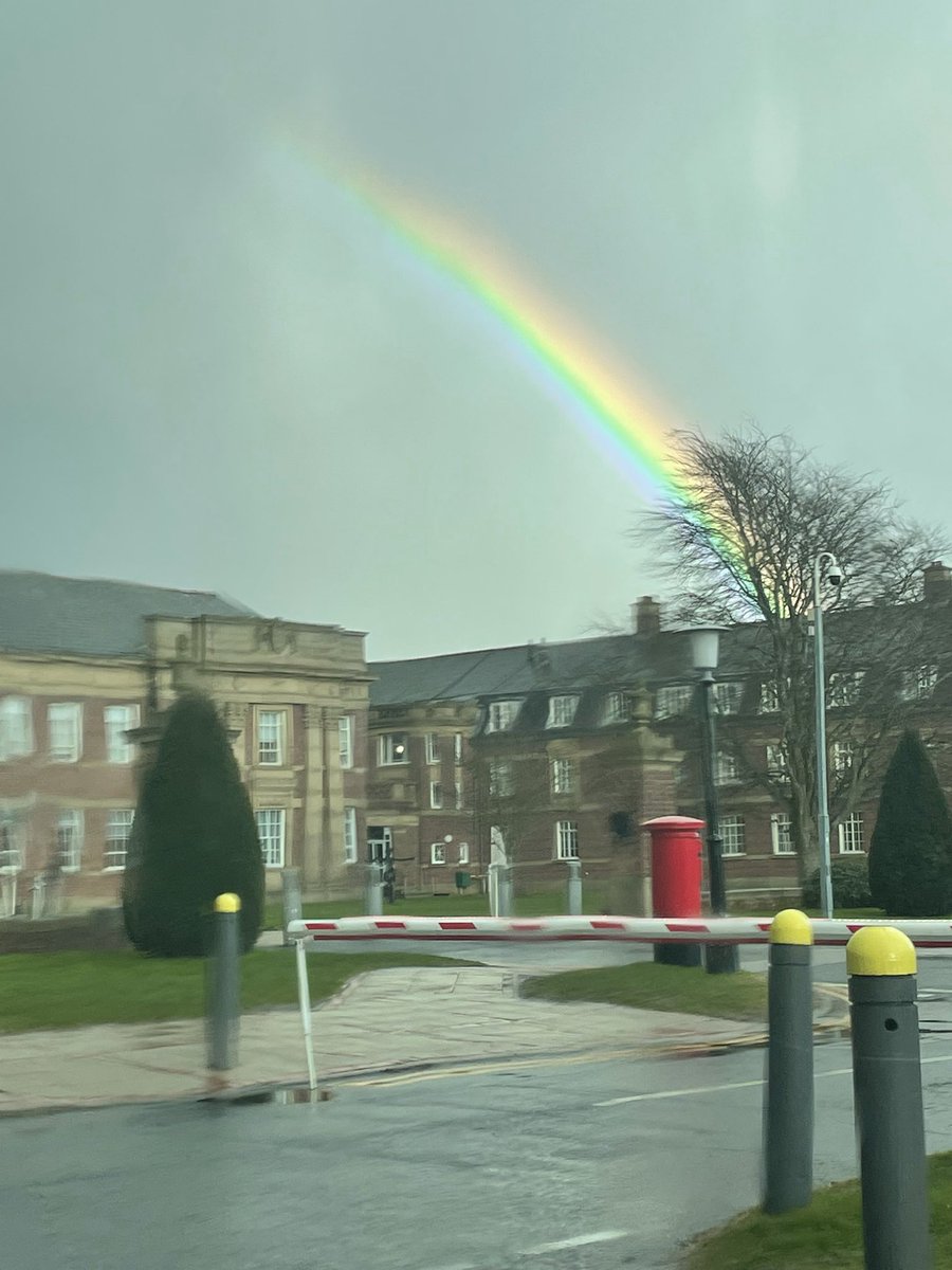 supcomer's tweet image. Such a lovely day at my alma mater @ArtsCentreEHU delivering creative writing workshops to teaching students- and 🌈 rainbows so many rainbows 🌈 😍