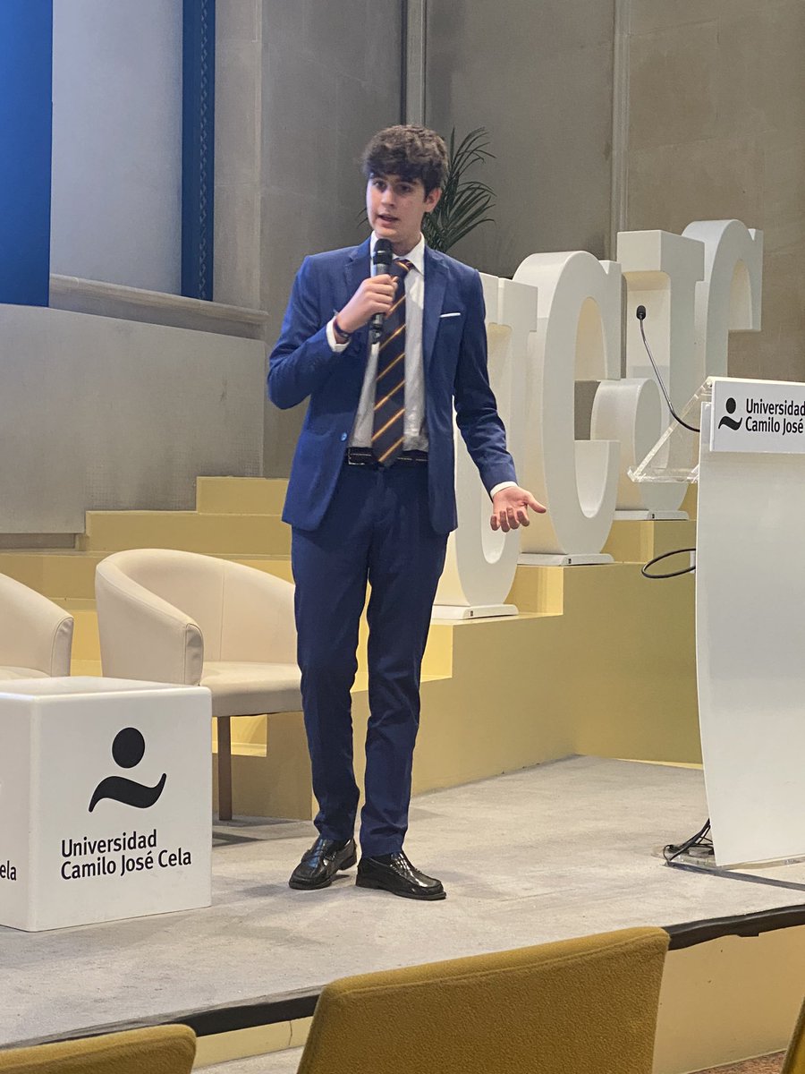 LaSalleCordoba's tweet photo. Gran papel de nuestros alumnos José Antonio D. y Guillermo G. en la final del Festival de Discursos Nicolás Salmerón. Una gran experiencia y magnífico aprendizaje junto con otros  5 alumnos de institutos de España, Portugal y Marruecos. Enhorabuena a todos. Gracias @sekalboran https://t.co/pNgDgUCOox