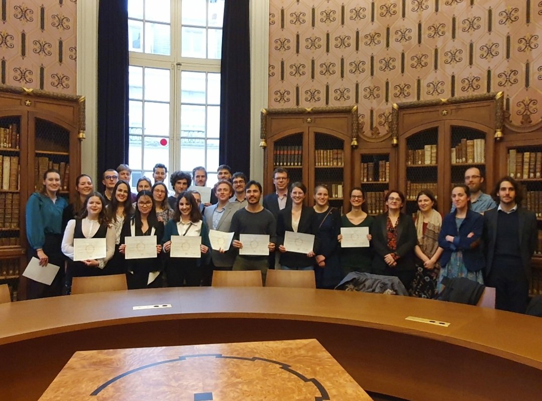 Ecoledeschartes's tweet image. 🎓 Félicitations aux diplômés 2022 des masters @psl_univ «Humanités numériques» et «Technologies numériques appliquées à l'histoire» !