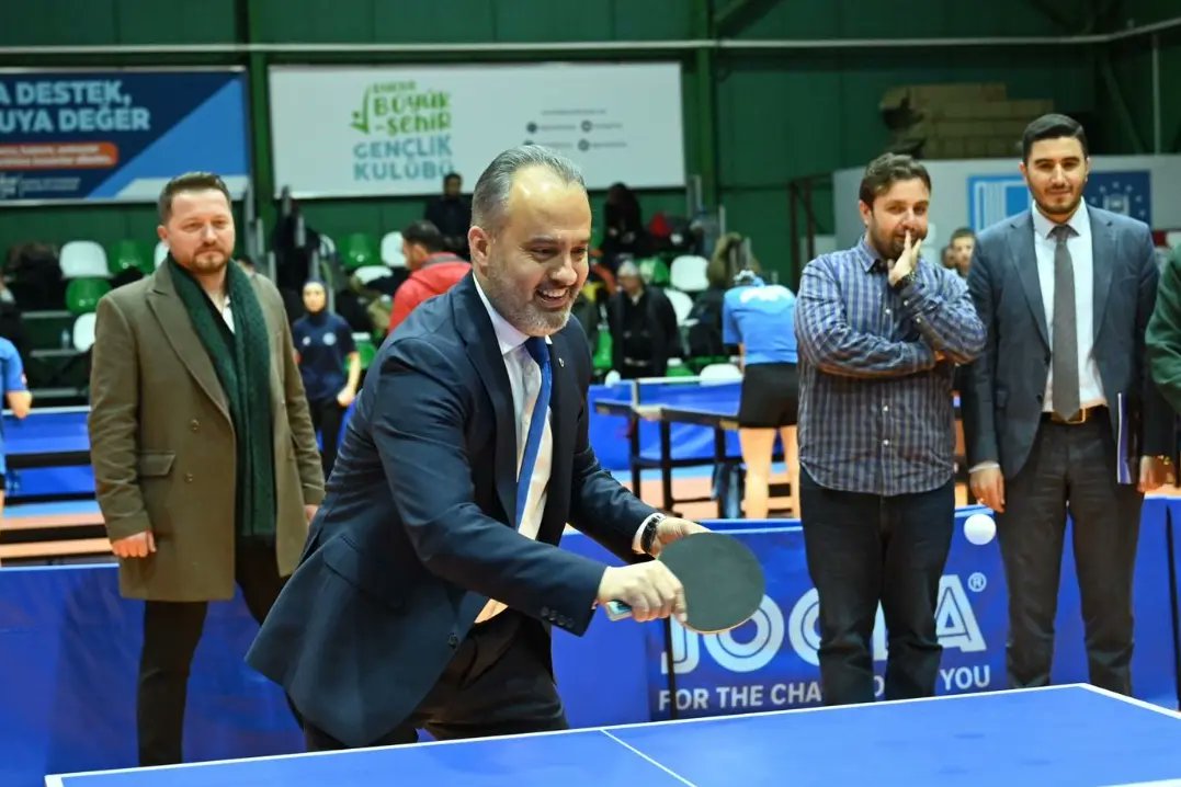 Alinur Aktaş