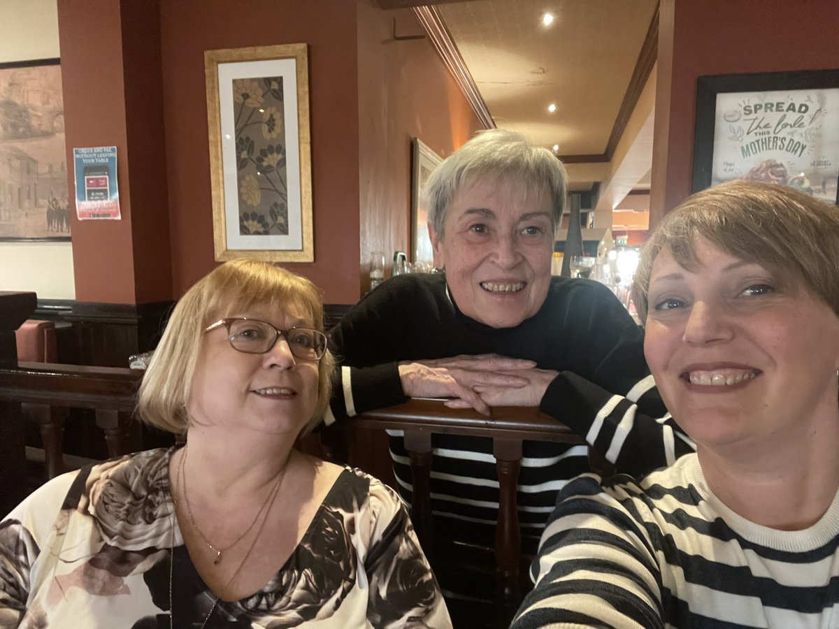 Just had a lovely long lunch with two of my old colleagues 🥰 
Worked with Julie (my work mum for over 27 years) and Laura (my sanity saver for over a decade) - so wonderful to see them and loads of fun catching up #friends #colleagues #goodtimes