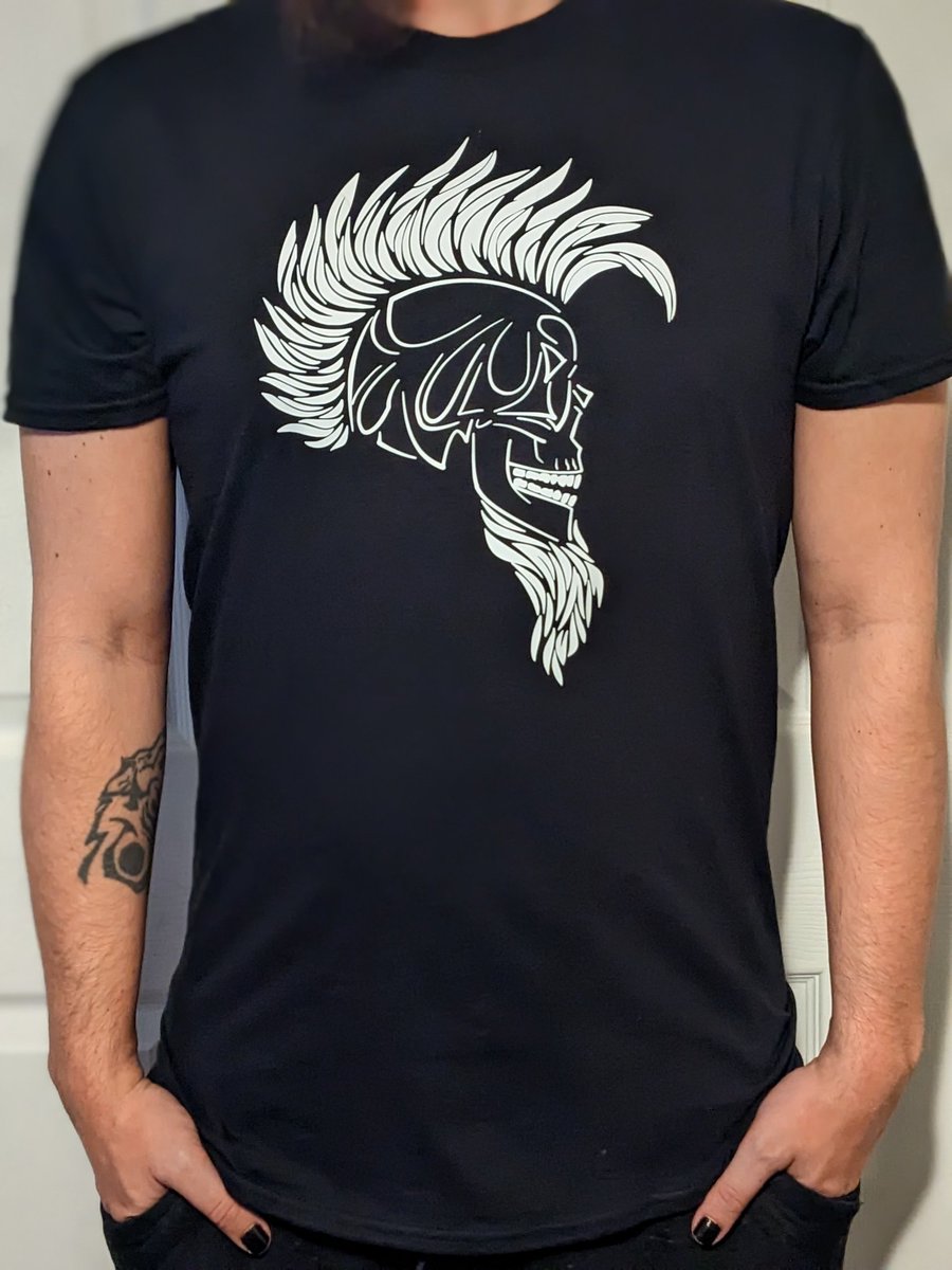 SubsCrafts's tweet photo. Updated stream shirt with new text to match the new stream look! #ttv #twitchtv #smallstreamer #streamermerch #DiabloIV #Wow #streeter_III #diablo https://t.co/boPWwLeDNe
