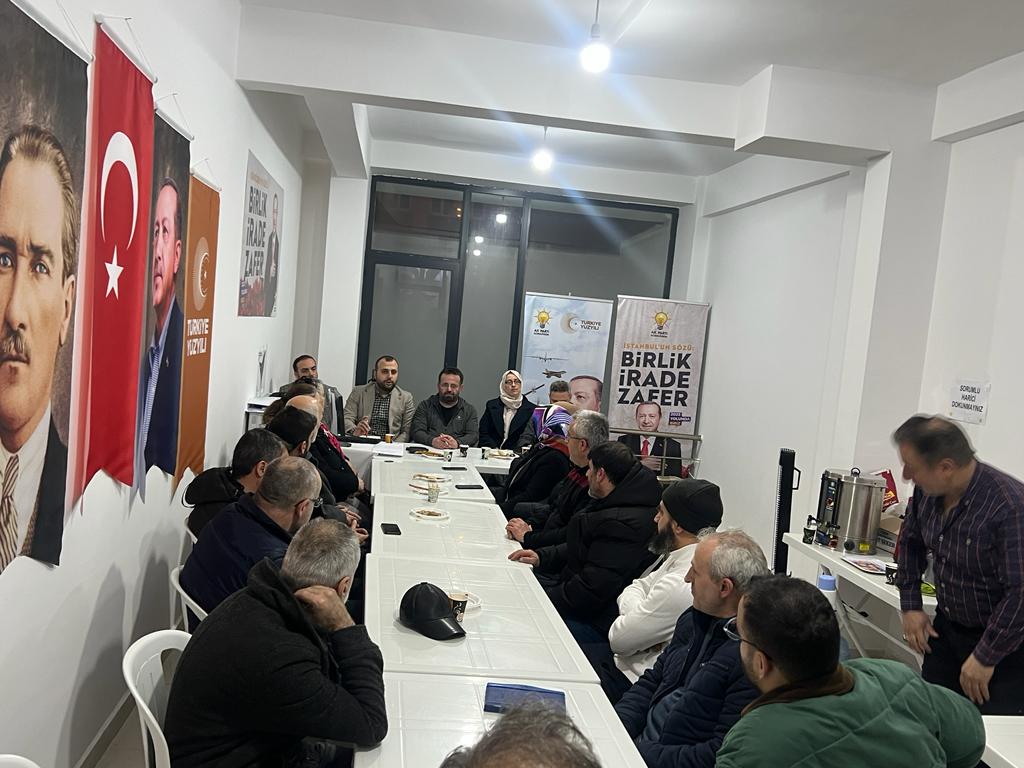 AkPartiGngren's tweet photo. İlçe başkanımız @dvrnyalcinkaya nın katılımlarıyla Güven Mahalle Başkanımız @ikramaydin08 başkanlığında, teşkilat mensuplarımız ile haftalık mahalle toplantımızı gerçekleştirdik.

#BirlikİradeZafer

@osmannnurika 
@dvrnyalcinkaya https://t.co/JZhyIOaEve