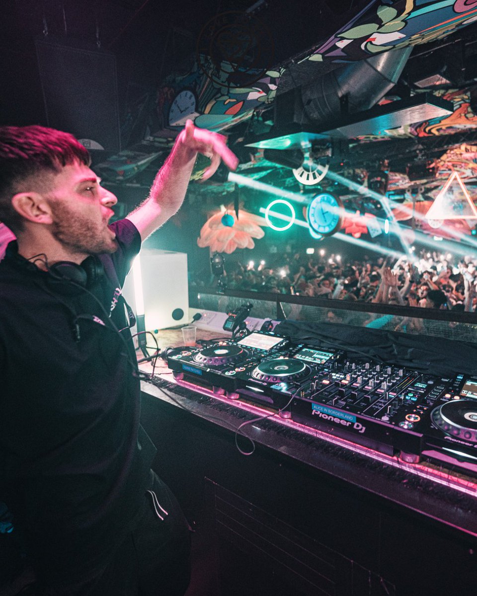 DJ S.K.T (@djskt) on Twitter photo Listen back to last night's show on @kissfmuk now via their website! 🎧
2 hours from me featuring belters from <a href="/djacslater/">AC Slater</a> <a href="/jessbaysdj/">Jess Bays</a> @jamiejonesmusic @gorgoncity @wuki @adelphimusicfac <a href="/solardomusic/">Solardo (blue tick)</a> @marckinchen <a href="/domdolla/">Dom Dolla</a> <a href="/johnsummit/">John Summit</a> <a href="/tomwestymusic/">Tom Westy</a> & more! 🔊🙌🔥 Listen back to last night's show on @kissfmuk now via their website! 🎧
2 hours from me featuring belters from <a href="/djacslater/">AC Slater</a> <a href="/jessbaysdj/">Jess Bays</a> @jamiejonesmusic @gorgoncity @wuki @adelphimusicfac <a href="/solardomusic/">Solardo (blue tick)</a> @marckinchen <a href="/domdolla/">Dom Dolla</a> <a href="/johnsummit/">John Summit</a> <a href="/tomwestymusic/">Tom Westy</a> & more! 🔊🙌🔥