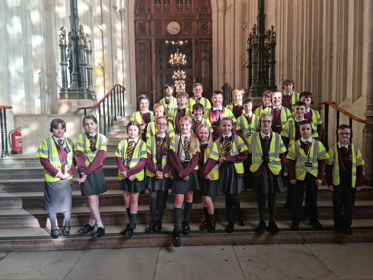 ambrose_primary's tweet photo. What an incredible day, we have enjoyed a really interesting tour, since the Robing Room, stood in the House of Lords and the House of Commons, and now we're starting a workshop
#housesofparliament #historyrules #britishcitizens #year6 #stambrose https://t.co/GtcAwXjFOt