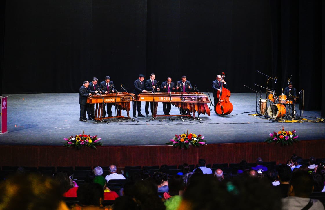 Disfrutamos junto a las familias tapachultecas de la exitosa presentación del Ballet Folklórico y Marimba de Concierto del INGUAT, un espectáculo lleno de música, cultura y tradición que hizo vibrar de emoción a todos los asistentes.

#SigamosAdelante 💖
#TapachulaAvanza 🫶🏻