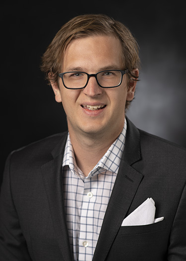 We are super excited @uofuctsurgery @uofusurgery to welcome the incredible Dr. Michal Schafer to our integrated thoracic program from @cumedicalschool <a href="/CUDeptSurg/">CU Anschutz Department of Surgery</a>  #MatchDay2023 
Congratulations to all who matched today for such extraordinary applications and accomplishments!