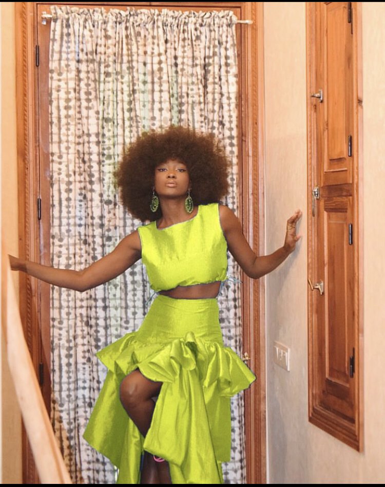 Fashion you can buy, but style you possess. The key to style is learning who you are, which takes years. There's no how-to road map to style. It's about self-expression and, above all, attitude." —Iris Apfel

 @desireeiyamaofficial 

#africanfashion 
#lhaudefashion