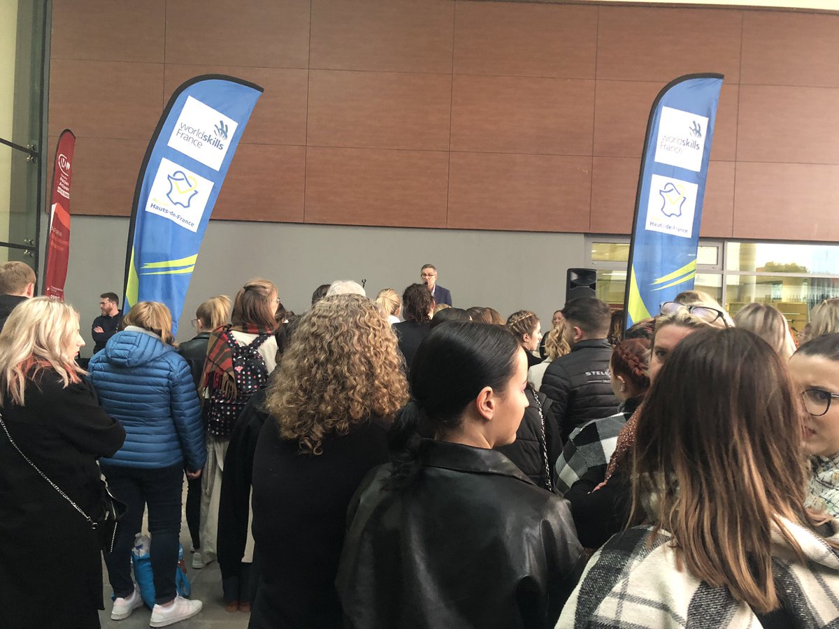 FannyLcrd's tweet photo. En direct de la remise des prix de la compétition régionale #Worldskills à #Tourcoing !! 🤩 https://t.co/tJcDULU20y