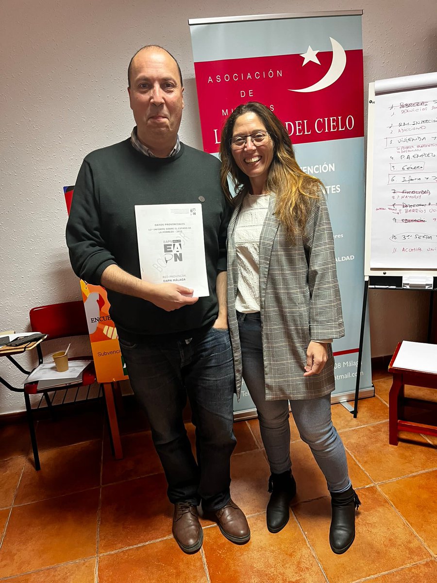 tamaraesteve's tweet photo. 👉Mañana productiva de trabajo del grupo provincial málaga @EAPNandalucia. Decálogo de propuestas electorales para las inminentes elecciones y relevo de la coordinación de @yfmaldonado a Javi Poleo @INCIDE_Social ha sido nuestra ocupación esta mañana  🗳🤝 https://t.co/QYVZlJeXcH