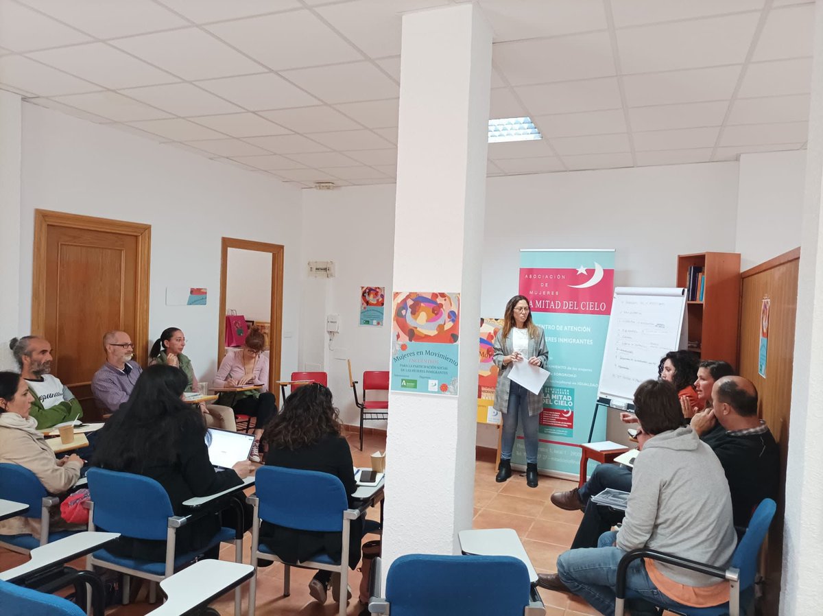 👉Mañana productiva de trabajo del grupo provincial málaga <a href="/EAPNandalucia/">EAPN Andalucía</a>. Decálogo de propuestas electorales para las inminentes elecciones y relevo de la coordinación de <a href="/yfmaldonado/">YOLANDA FLORIDO</a> a Javi Poleo <a href="/INCIDE_Social/">INCIDE Social</a> ha sido nuestra ocupación esta mañana  🗳🤝