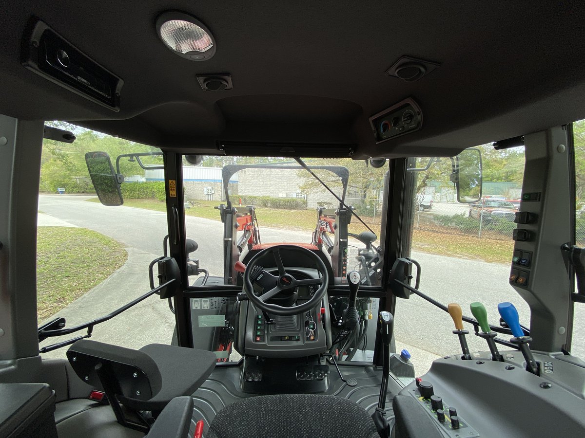 ZetorNA's tweet photo. Very happy to introduce you our time-proven and refined best seller Zetor Proxima PS series heavy duty tractor with spacious cabin.
For a limited time, Zetor offers the 120 HP model in a package offering several thousand dollars of options at no charge.
https://t.co/b1KpsjtKhS. https://t.co/m2qqqIXuO6
