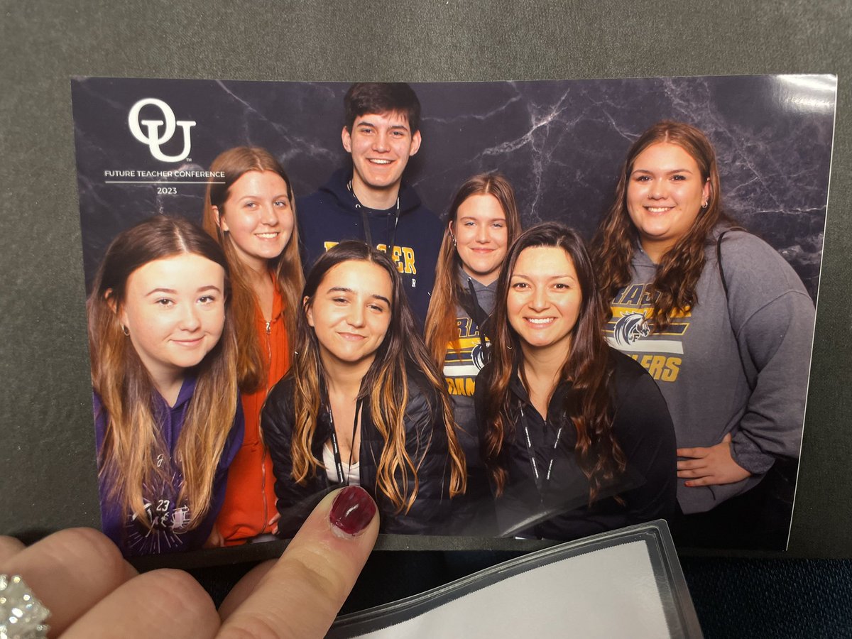 MrsBozinovski's tweet photo. Oakland University held a great Future Teacher conference today! @FraserSchools #futureteacher #postsecondaryoptions https://t.co/zCZQv7UT2x