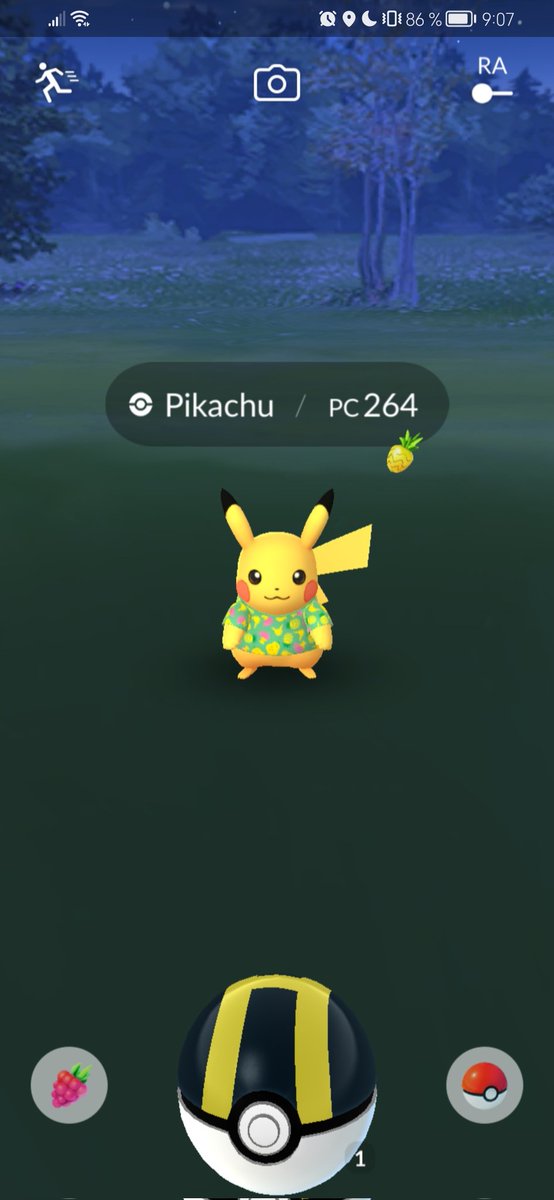 angelovalen01's tweet photo. Me encontré a esta cosita bonita :3 🙌🏻✨
#Pikachu #PokemonGO #pikachucollection https://t.co/s6Iuq3LPQ1