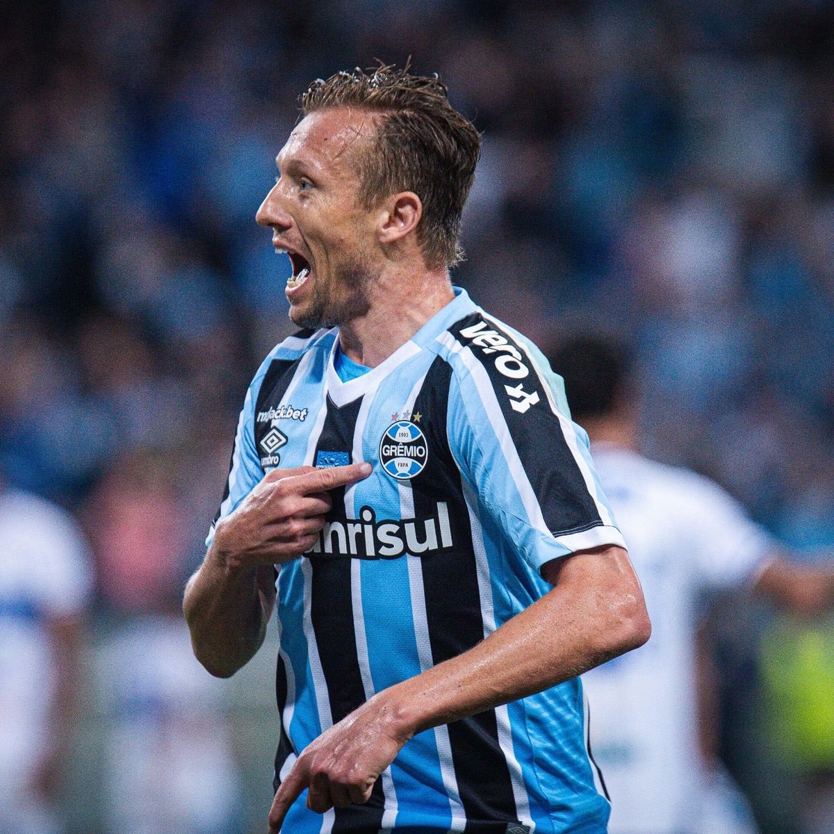 Anfield Edition | æ tweet media