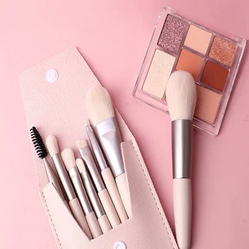 Introducing 8Pcs Makeup Brushes Set – our professional-grade makeup brush set, perfect for achieving any look with ease and precision.

Link in bio! 🔥