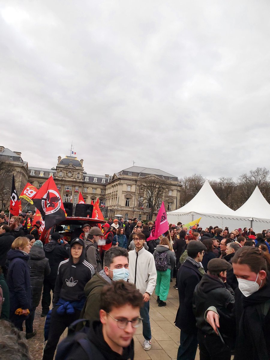 Nathalie Bernard ✊🌍♀️🇺🇦 tweet media