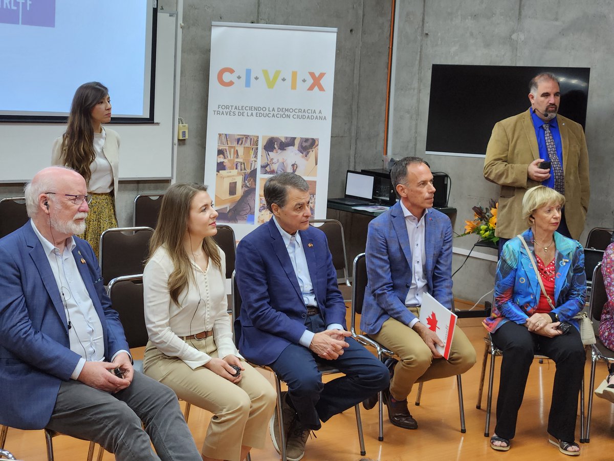 HoCSpeaker's tweet photo. Earlier today I had the pleasure of meeting with students and teachers participating in a project led by a Canadian NGO in Chile. The project focuses on civic education and digital media literacy to counter disinformation. @CIVIX_Canada https://t.co/yYer4m34TI