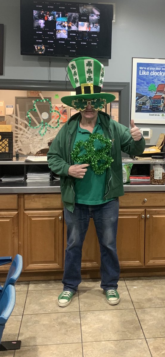 Happy Saint Patrick’s Day, from Brian Flood and the crew on Harrison Street! #FloodBrothersDisposal #stpatricksday #familybusiness