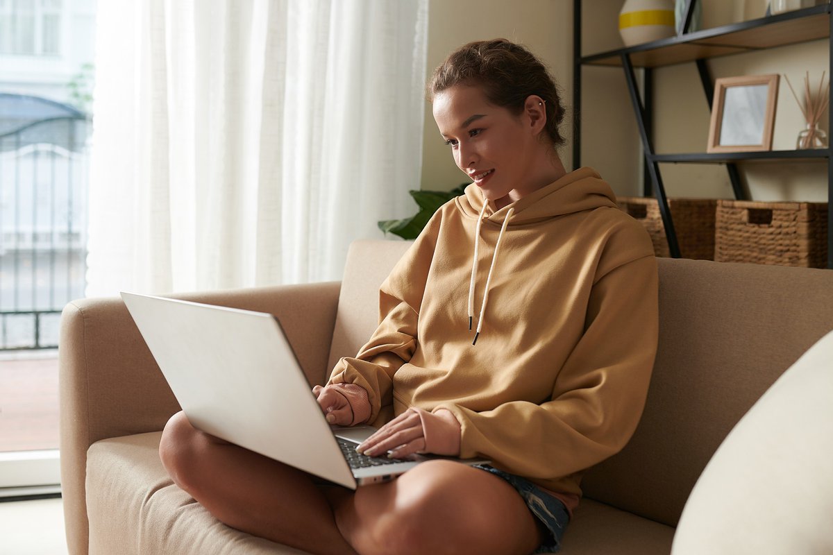 What is dropshipping and how does it work? 🤔 Find out in our article bit.ly/40h36lS