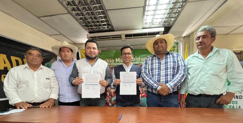 censoec's tweet photo. 🙌Sumamos esfuerzos para el #CensoEcuador 🇪🇨 

✍️ Continuamos la construcción del cuestionario del Censo de Comunidades en trabajo conjunto con el Pueblo Montubio. https://t.co/JsPJJDTUxM