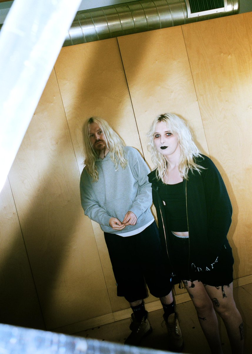 Spotify's tweet photo. The long awaited second album from @100gecs, titled 10,000 gecs is here just in time for the weekend 🖤 https://t.co/Ka33Xpam58 https://t.co/3EtZtIHr5u