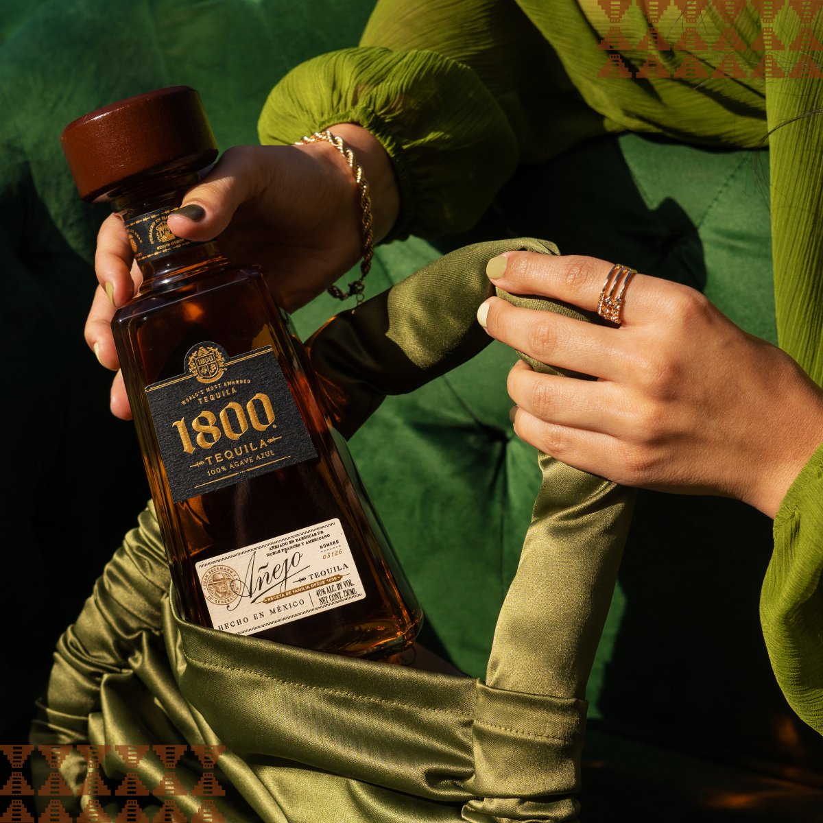 Barrel-aged for a bold finish, switch it up today with 1800 Añejo ✨🍀