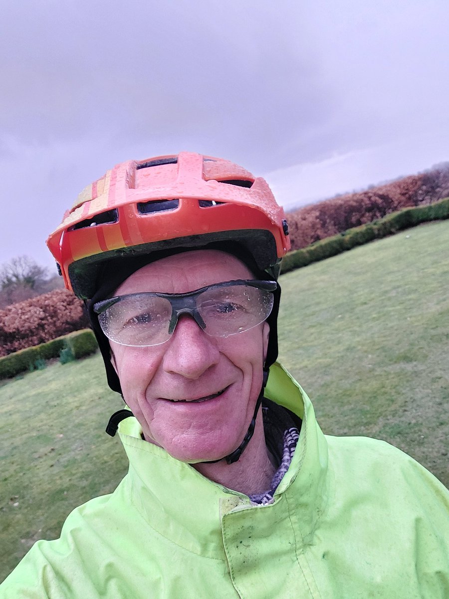 FindTime4Xrcise's tweet photo. Exercise streak day number 3,645. A quick 5K bike ride this afternoon. Dry at the start, wet when I got home.  🚲 🌧 
Next Friday will be the #ExerciseStreak 10-year mark. 🥳 
7 days to go.
#Countdown 
#ExerciseBenefits 
#FindTimeForExercise https://t.co/OB0kyE8Flf