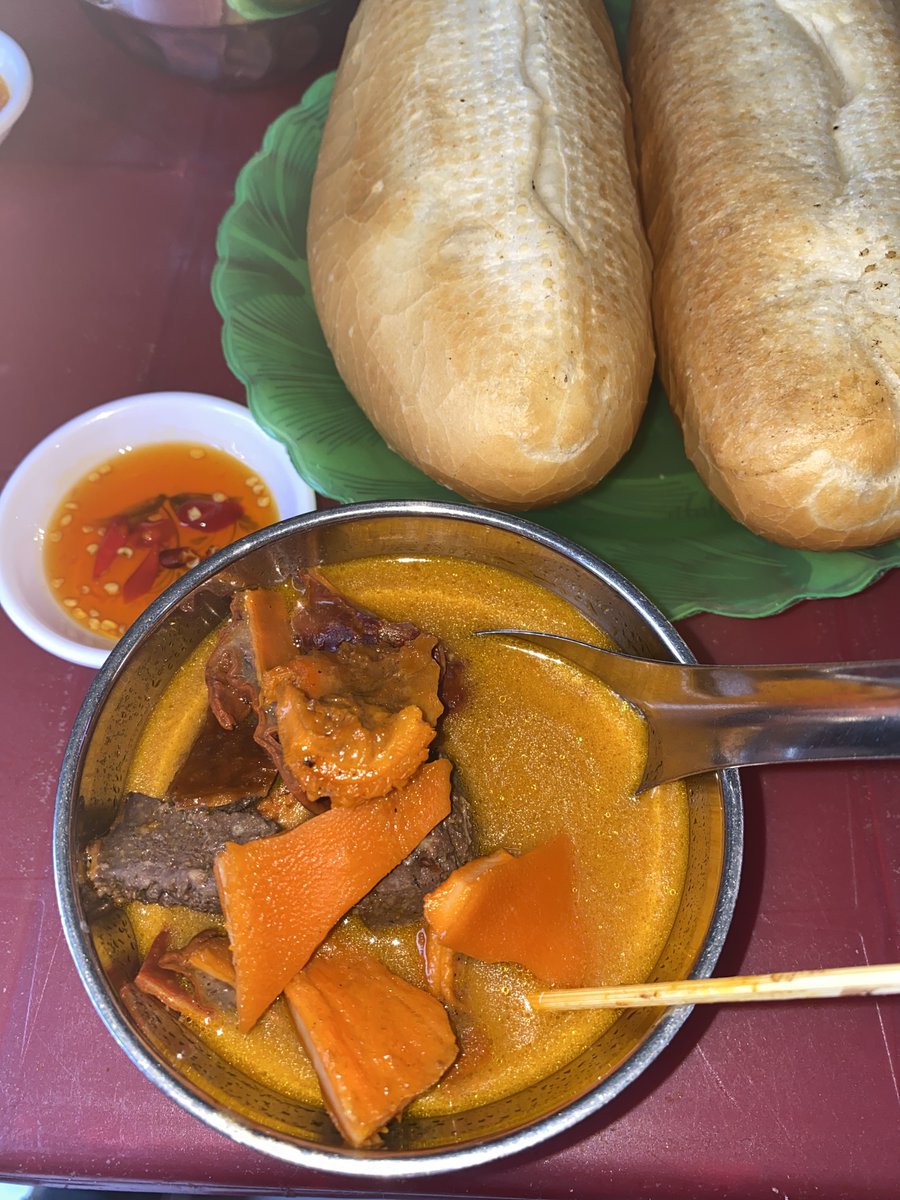 frostear_'s tweet photo. Phá Lấu Tôn Đản
🍴8.3/10

#offalsoup #phalau
#vietnamesefood #saigon
#food #daviid https://t.co/nwSaUMpqU0
