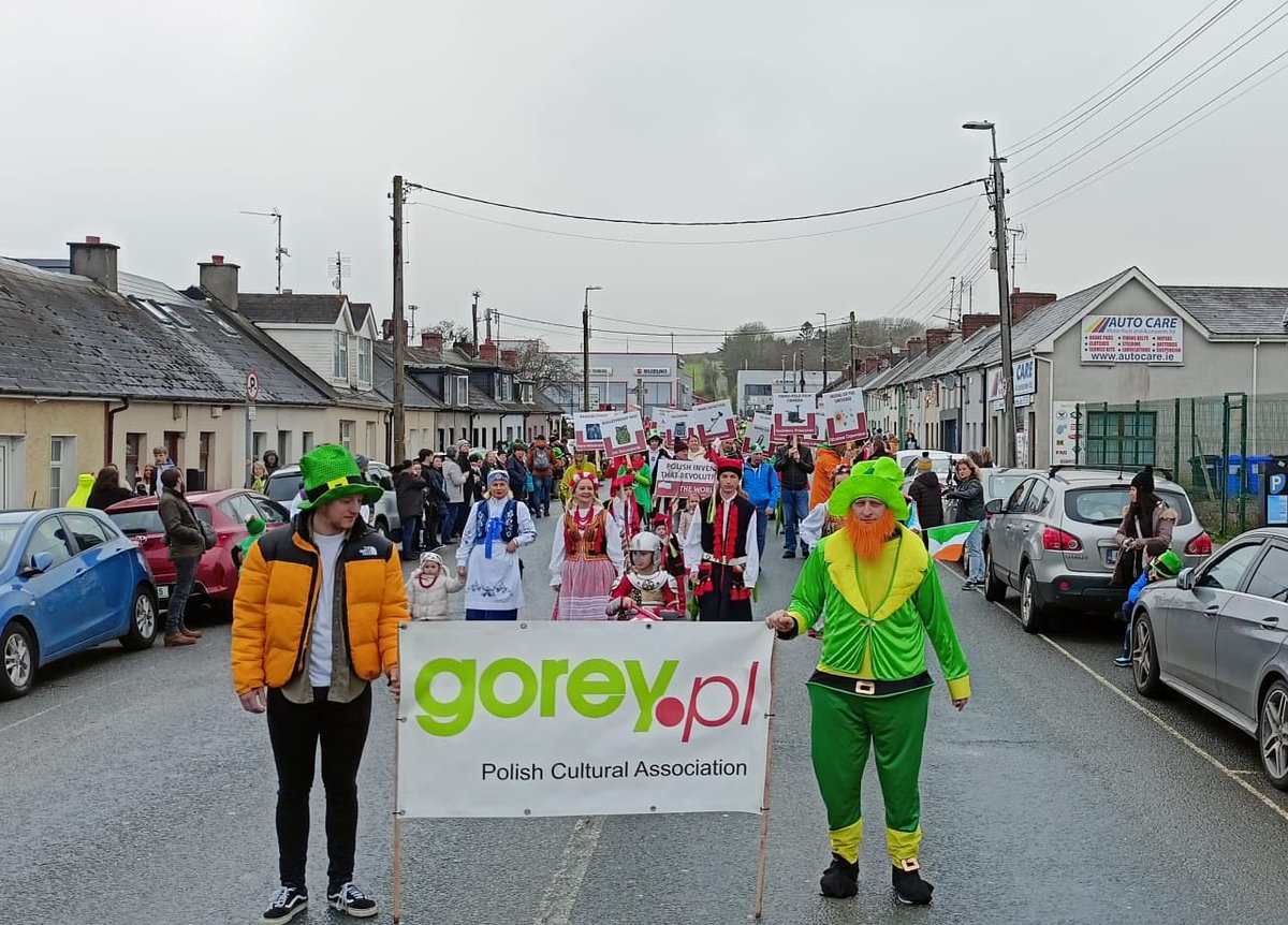 Proudly representing my beautiful country 🇵🇱in equally beautiful 🇮🇪 #StPatrick’sDay ☘️☘️☘️☘️#StPatrick’sParadeInGorey ⁦<a href="/wexfordcoco/">Wexford County Council</a>⁩ ⁦<a href="/malcolmbyrne/">Malcolm Byrne 🇮🇪 🇪🇺 🇺🇦</a>⁩ ⁦<a href="/PLinIreland/">Polish Embassy IRL</a>⁩ ⁦<a href="/RzecznikMSZ/">Rzecznik MSZ</a>⁩